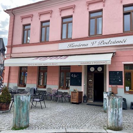 Apartmany V Podzamci V Blizkosti Zamku Blatna Luaran gambar