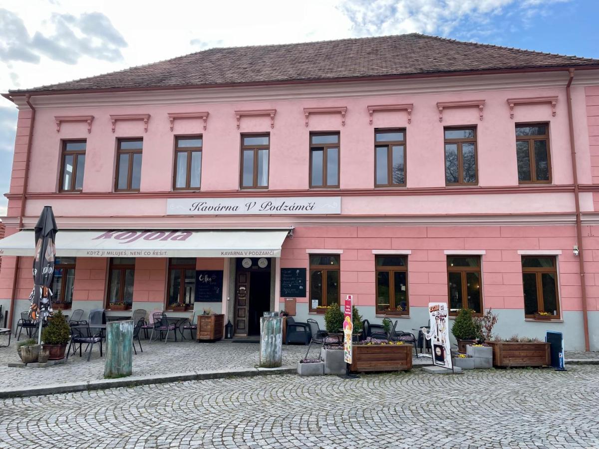 Apartmany V Podzamci V Blizkosti Zamku Blatna Luaran gambar