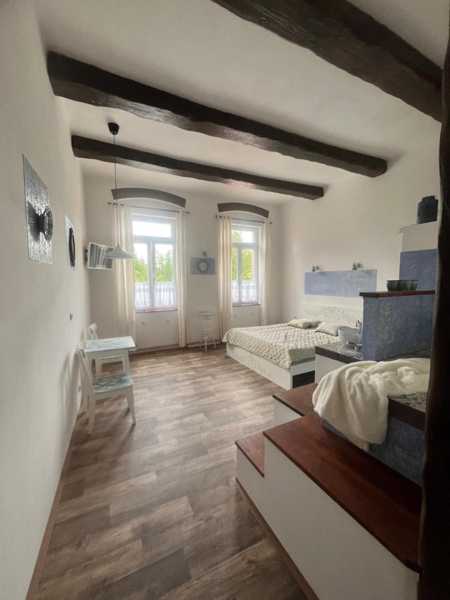 Apartmany V Podzamci V Blizkosti Zamku Blatna Luaran gambar
